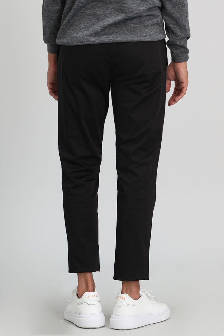 Classic Comfort Men's Black Chino Trousers - The Perfect Blend of Style and Ease - Texmart