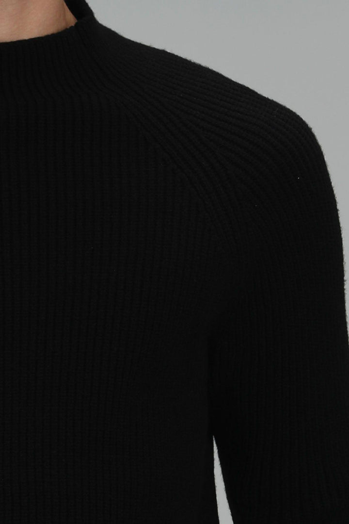 Classic Noir Sweater - Texmart