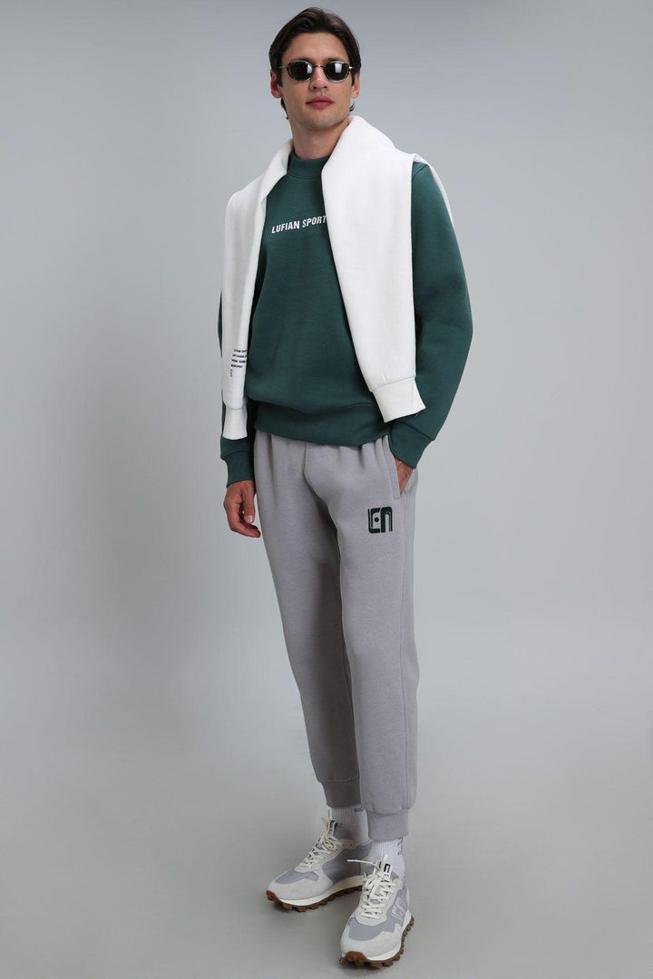 Stellar Comfort: Men's Green Star Sweatshirt - Texmart
