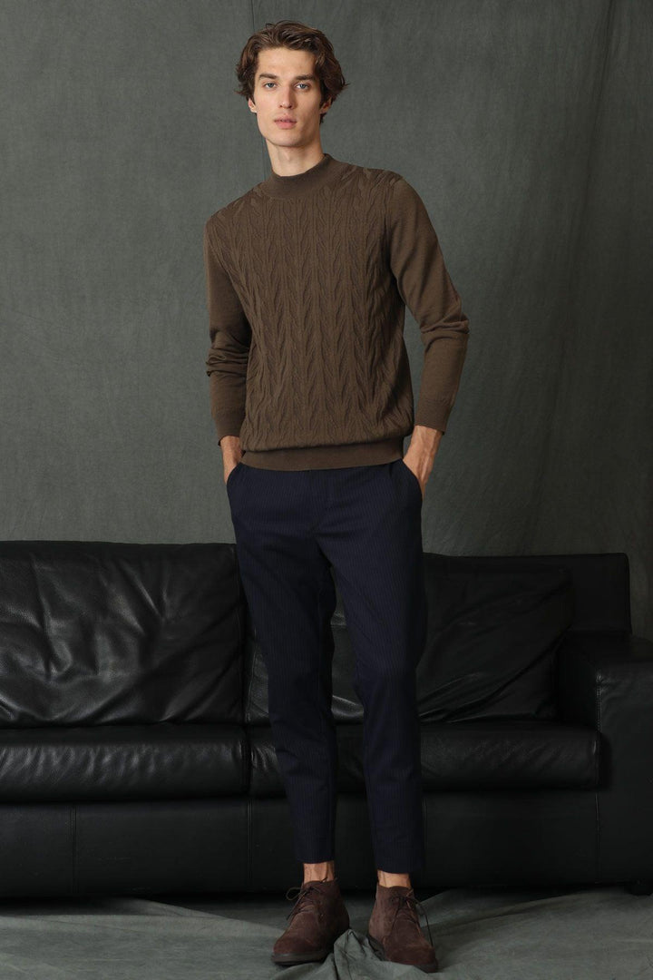 The Classic Camel Hair Men's Sweater - A Luxurious Essential for the Modern Gentleman - Texmart