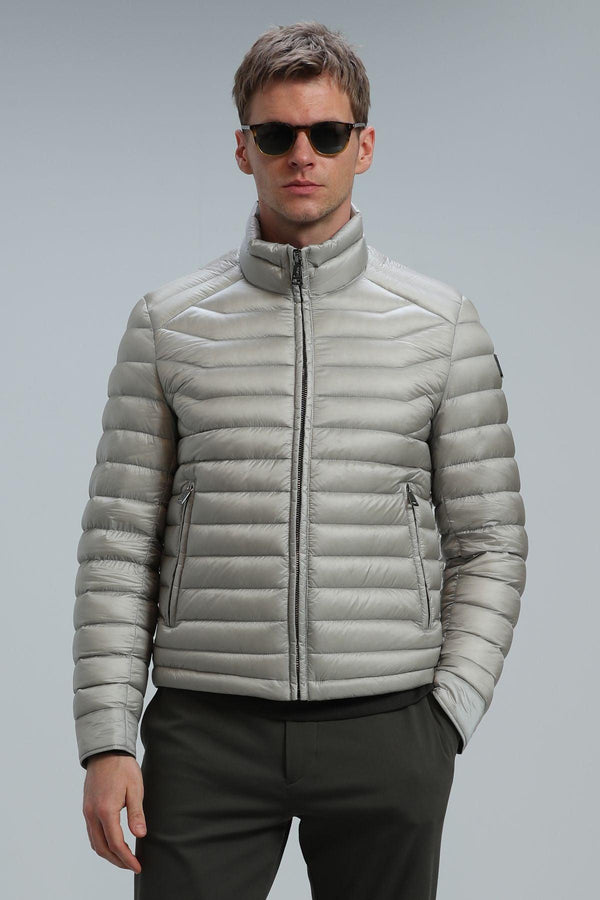 The Sophisticated Beige Featherlight Men's Coat: Stylish Warmth and Versatility - Texmart