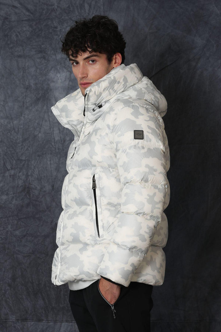 Arctic White Feathered Elegance Men's Coat: A Luxurious Blend of Style and Comfort - Texmart