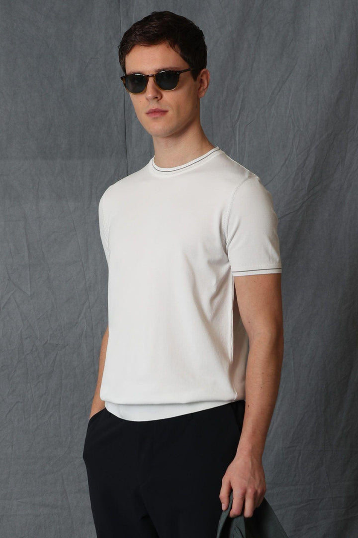 Elegant Ecru Bliss Men's Sweater: Lightweight Comfort and Timeless Sophistication - Texmart