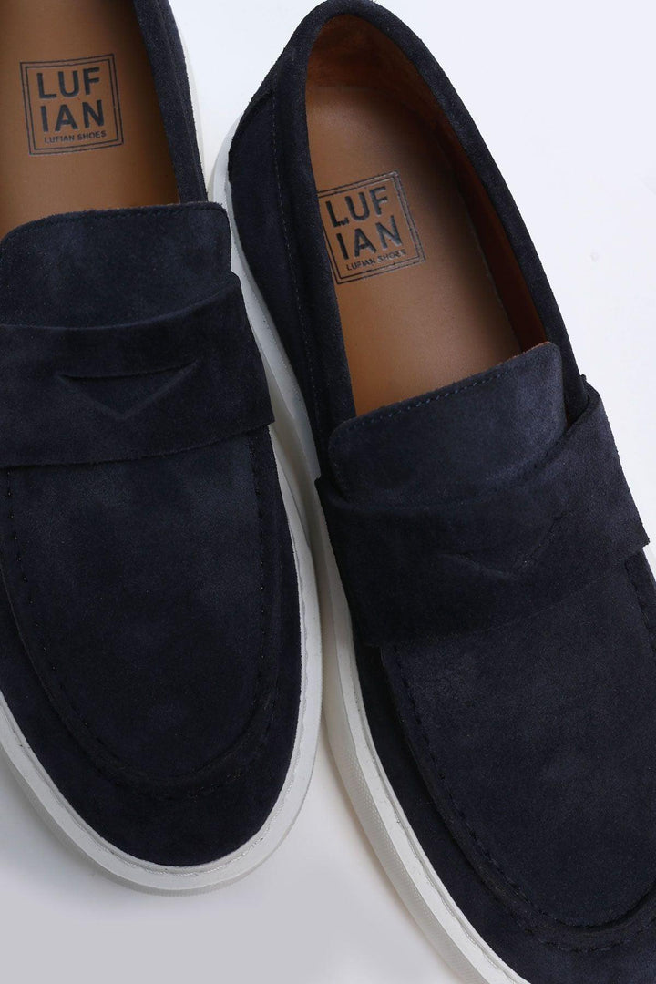 Navy Elegance Leather Sneakers: A Stylish Step into Versatility - Texmart