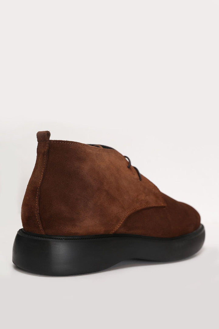 Refined Elegance: Handcrafted Brown Leather Boots for Men by Oleoso - Texmart