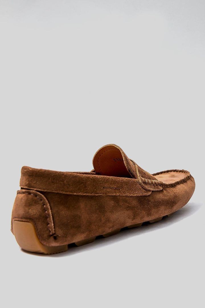 Refined Elegance: Handcrafted Leather Loafers in Timeless Brown - Texmart