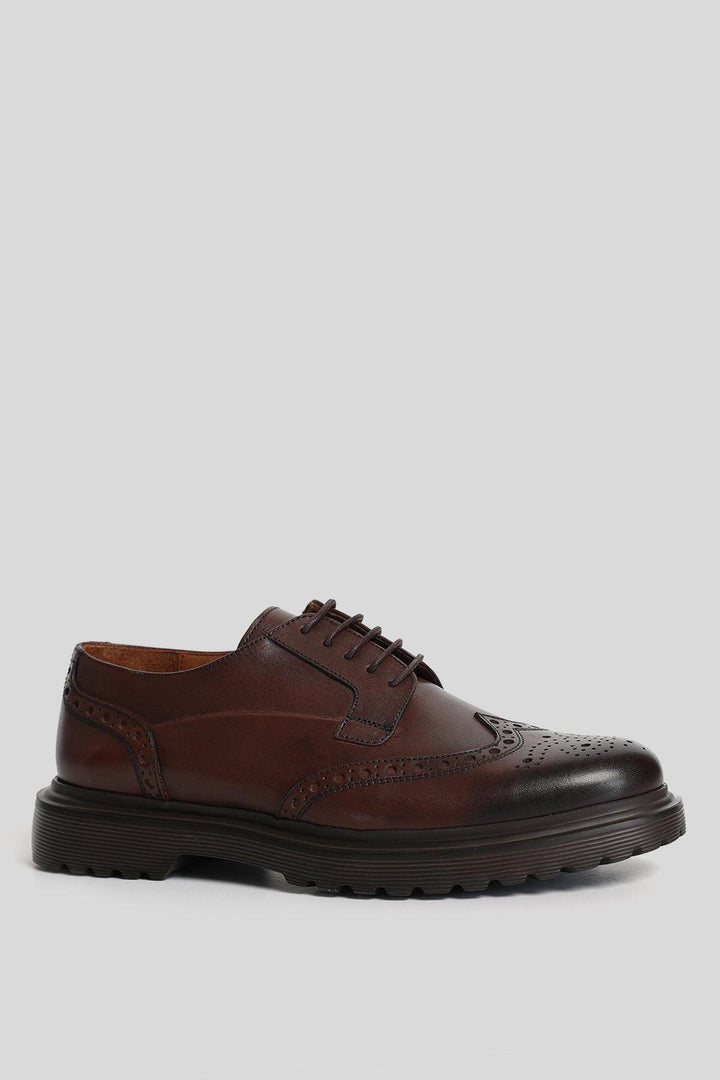 Refined Elegance: Handcrafted Men's Leather Shoes in Rich Brown - Texmart