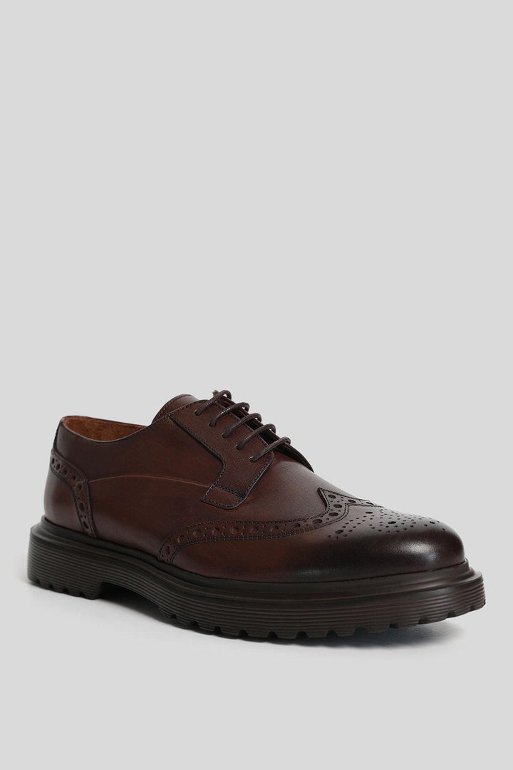 Refined Elegance: Handcrafted Men's Leather Shoes in Rich Brown - Texmart