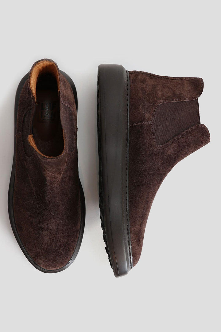 Refined Gentlemen's Suede Boots: Exquisite Brown Footwear for the Modern Man - Texmart