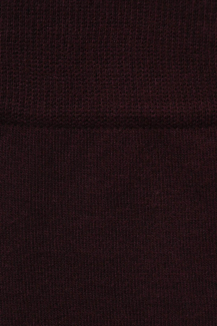 Sophisticated Comfort: Claret Red Men's Knit Socks - Texmart