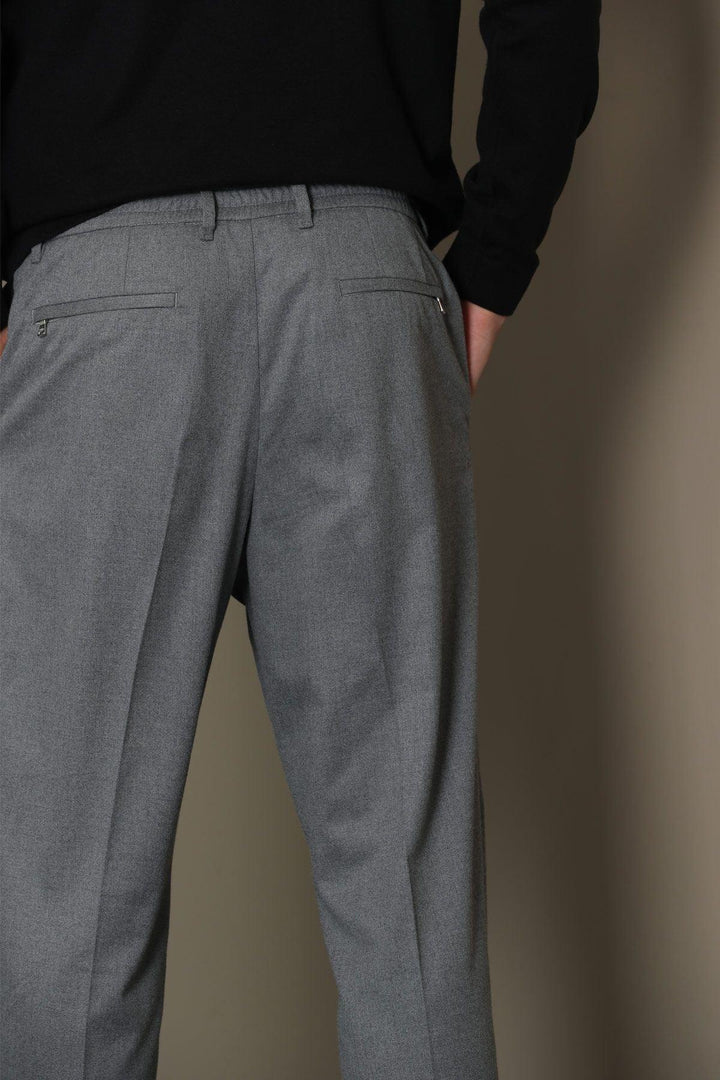 Tailored Elegance: Gray Men's Chino Trousers for Versatile Style - Texmart