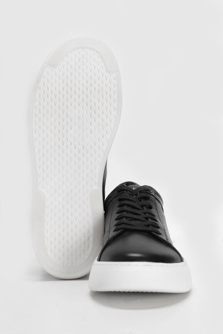 The Black Diamond Sneaker: Elevate Your Style with Timeless Sophistication - Texmart