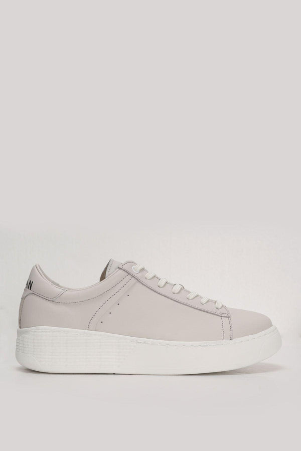 The Ivory Classic Leather Sneakers: A Timeless and Sophisticated Choice for Men - Texmart