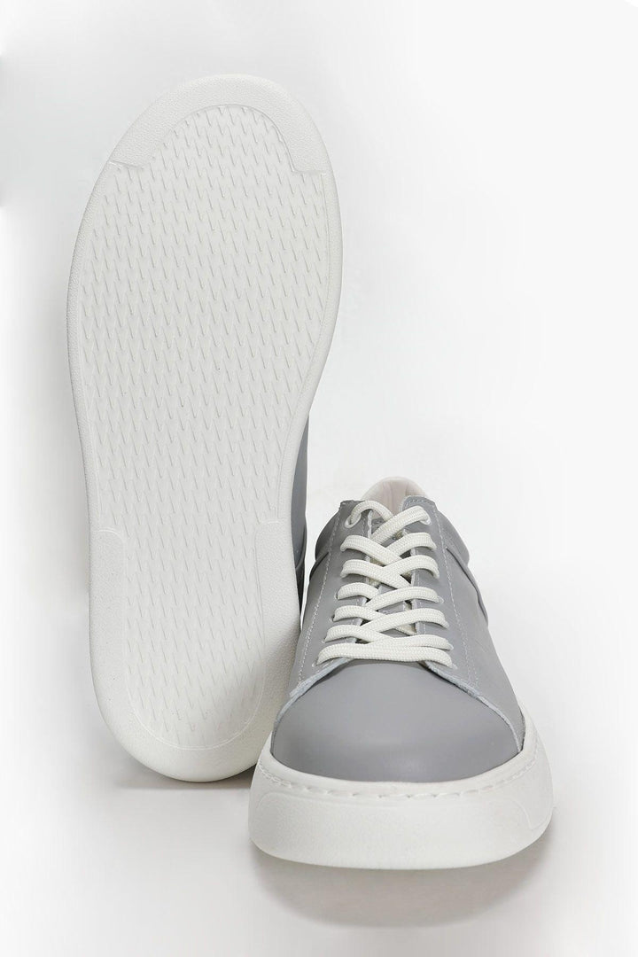The Urbanite Gray Leather Sneaker: A Fusion of Style and Comfort - Texmart
