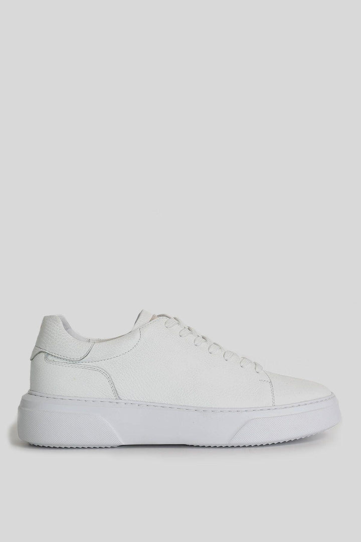 The White Leather Luxe Sneakers for Men: A Fusion of Style and Comfort - Texmart